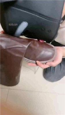 航儿跳踩虐脸保鲜膜袜子捂出大量脚汗搓脚泥吃 YC-230301-7