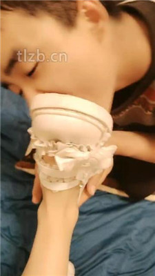 图片[4]_【鱼子酱】跪舔萝莉S的脏鞋子_HD绳艺资源