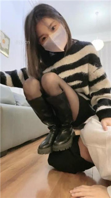 图片[2]_【奶味茶茶】长靴黑丝玩弄-踩头踩踏/踢裆/对镜羞辱插嘴_HD绳艺资源