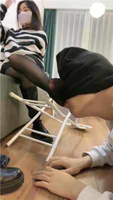 图片[19]_【奶味茶茶】长靴黑丝玩弄-踩头踩踏/踢裆/对镜羞辱插嘴_HD绳艺资源