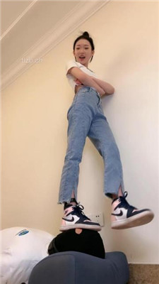 图片[5]_【文文sama】AJ全体重踩脸/内裤套头_HD绳艺资源