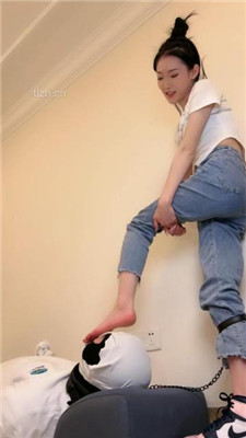 图片[17]_【文文sama】AJ全体重踩脸/内裤套头_HD绳艺资源