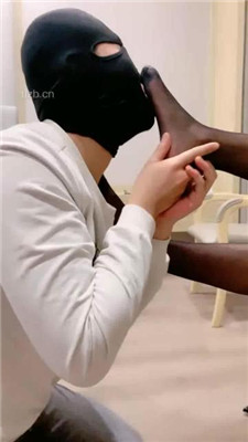 图片[9]_【赵奈奈】黑丝高跟-语言羞辱-舔脚舔鞋_HD绳艺资源