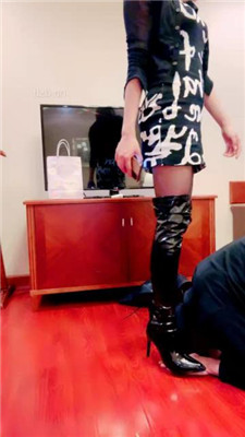 图片[10]_【莫妮卡S】性感S长靴虐废-艺术圣水-狗卑微到尘埃_HD绳艺资源