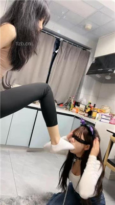 图片[7]_【橙宝】双母畜-奴下奴-品尝白袜/骑马转胯/臀部诱惑_HD绳艺资源