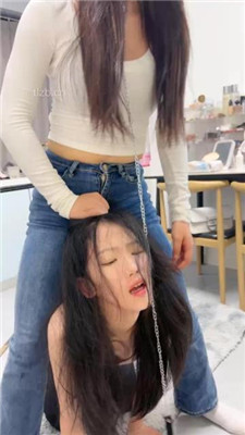 图片[17]_【橙宝】双母畜-奴下奴-品尝白袜/骑马转胯/臀部诱惑_HD绳艺资源