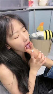 图片[19]_【橙宝】双母畜-奴下奴-品尝白袜/骑马转胯/臀部诱惑_HD绳艺资源