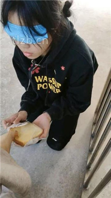 图片[12]_【爱可呀】学姐天台伺候校花和我_HD绳艺资源