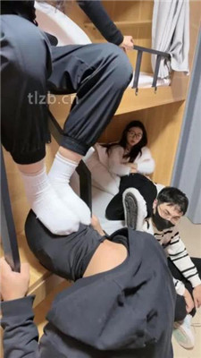 图片[20]_【尤物大大】女生寝室4主VS双奴带新人学妹入圈调_HD绳艺资源
