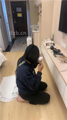 图片[3]_【叶娘】黑丝脚深喉/跪舔脏鞋底/耳光_HD绳艺资源