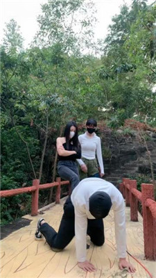 图片[6]_【高难度挑战美学】双S-女神户外遛狗-绑树上酷刑惩治【双视角版】_HD绳艺资源