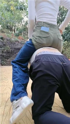 图片[20]_【高难度挑战美学】双S-女神户外遛狗-绑树上酷刑惩治【双视角版】_HD绳艺资源