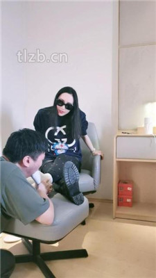 图片[4]_【羽神】跪舔超臭长靴白棉袜/吃脚皮臭脚踩脸_HD绳艺资源