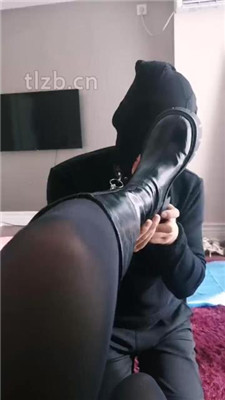 图片[2]_【An盈盈】跪舔脏靴底黑丝jio_HD绳艺资源