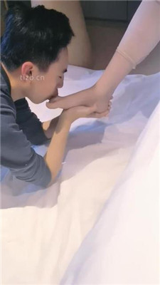 图片[4]_【蔓越莓】双S-白袜脚踩地毯狗【完整版】_HD绳艺资源