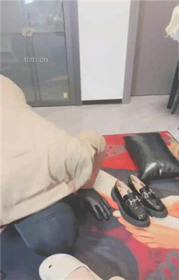 图片[9]_【芷镜】沉浸式恋足狂舔/喝洗脚水_HD绳艺资源