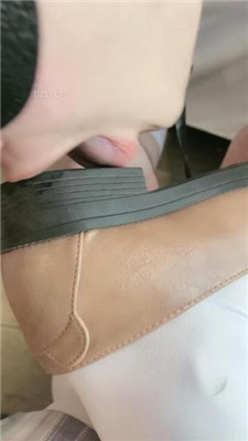 图片[4]_【柠萌小主】羞耻感拉满-皮鞋白丝辱虐狗_HD绳艺资源