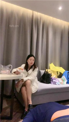 图片[3]_【小雅老师】艺术吸香水/喝圣水/舔脏鞋底/踹狗头/耳光_HD绳艺资源