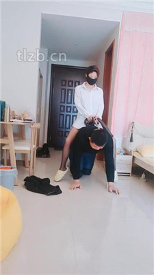 【伯爵】转胯骑马/耳光 踩踏圈养奴_HD绳艺资源