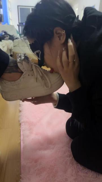 图片[3]_【最浪女慕】强迫闺蜜舔脏鞋/耳光/掐脖【完整版】_HD绳艺资源