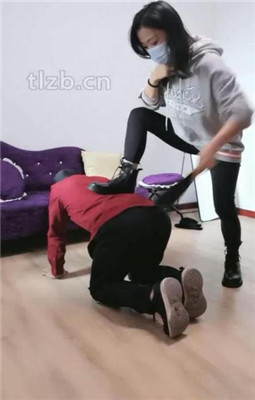 图片[2]_【凌儿女神】下班短靴原味白袜虐家奴_HD绳艺资源