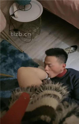 图片[8]_【小蛇】吐口水/耳光抽/舔运动鞋白袜/吃烟头_HD绳艺资源