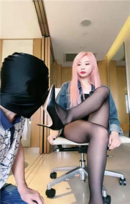 图片[6]_【梦樱】社会小妹虐-耳光抽/喂口水/黑丝脚插嘴_HD绳艺资源