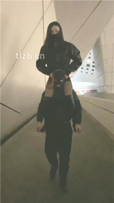 图片[4]_【扶桑】户外遛狗-长靴全体重踩踏_HD绳艺资源