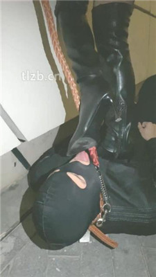 图片[12]_【扶桑】户外遛狗-长靴全体重踩踏_HD绳艺资源