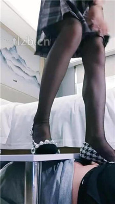 图片[7]_【羌爷】JK小姐姐黑丝高跟踩地毯狗_HD绳艺资源