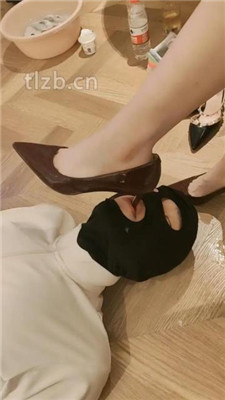 图片[13]_【青岛00后S】情侣主-喝圣水/舔脏鞋/清理臭袜子/脚喂食_HD绳艺资源