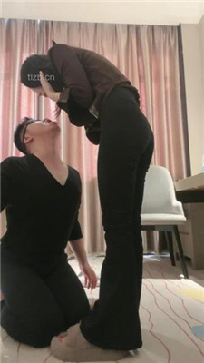 图片[10]_【筱月】御姐S-虐乳/裸足插嘴/坐垫升水_HD绳艺资源