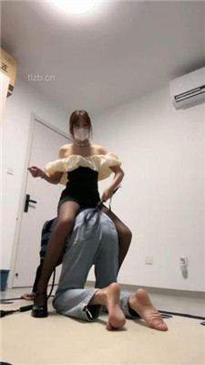 图片[9]_【樱子大人】臀部诱惑/黑丝脚踩狗脸/竖中指鄙视/骑马胯下辱_HD绳艺资源