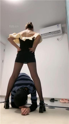 图片[16]_【樱子大人】臀部诱惑/黑丝脚踩狗脸/竖中指鄙视/骑马胯下辱_HD绳艺资源