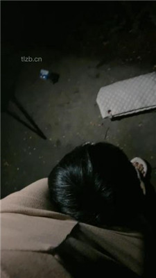 图片[11]_【Alina七】户外刺激tj-遛狗胯下辱/窒息/舔脚_HD绳艺资源