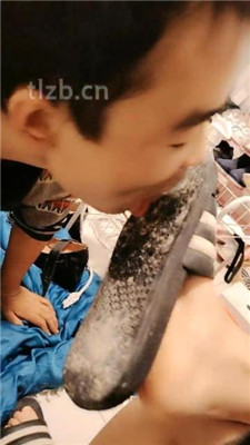 图片[11]_【鱼子酱】强迫舔多双脏鞋底/揪耳朵_HD绳艺资源