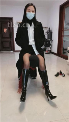 图片[2]_【凌儿女神】长靴黑丝S骑马胯下辱/舔多双脏鞋_HD绳艺资源