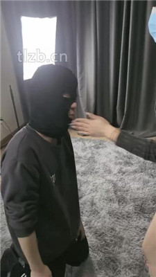 图片[8]_【稚主】耳光抽/裸足捂脸/踩踏_HD绳艺资源