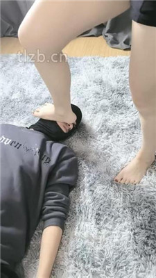 图片[10]_【稚主】耳光抽/裸足捂脸/踩踏_HD绳艺资源