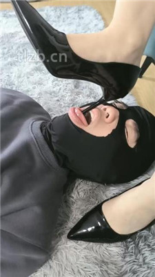 图片[14]_【稚主】耳光抽/裸足捂脸/踩踏_HD绳艺资源