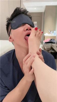 图片[8]_【筱月】御姐S-裸足狂舔/插嘴深喉/手脚耳光_HD绳艺资源