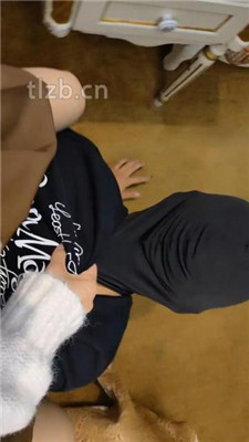 图片[10]_【阮小洁】萝莉主白袜裸足闻舔/踩踏_HD绳艺资源