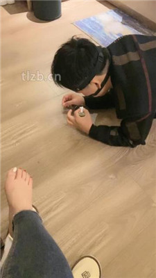 图片[5]_【魅儿s】脚下喂食/喝圣水/裸足踩狗脸_HD绳艺资源