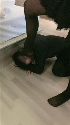 图片[9]_【赵奈奈】高难度挑战虐-藤条抽/踢踹/舔脏鞋深喉/口水/脚踩喂食_HD绳艺资源