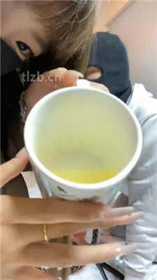 苏苏持续高跟重伤旧伤伤口取乐 美白脚360度脸部旋转挤压变形长达10多分钟 YC-230309-2