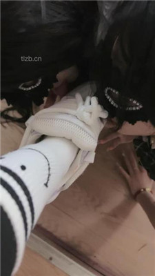 图片[2]_【天津女仆店】双母畜争宠-抢夺原味袜子-互虐_HD绳艺资源