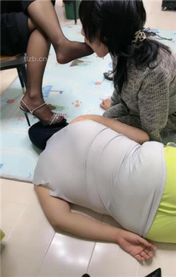 图片[5]_【狠欣人】囚禁双M-强迫舔臭脚臭鞋_HD绳艺资源