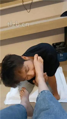 图片[8]_【林十七】气味辱-跪舔运动鞋白袜裸足_HD绳艺资源