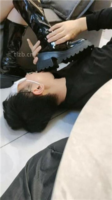 图片[9]_【玥野兔】全方位舔长靴短靴_HD绳艺资源