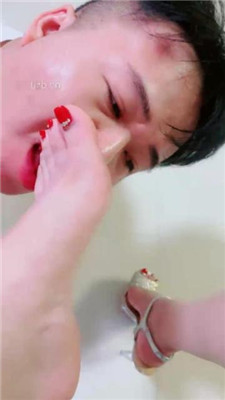 图片[11]_【甜心教主】超高跟踩踏碾压贱奴-喂口水_HD绳艺资源